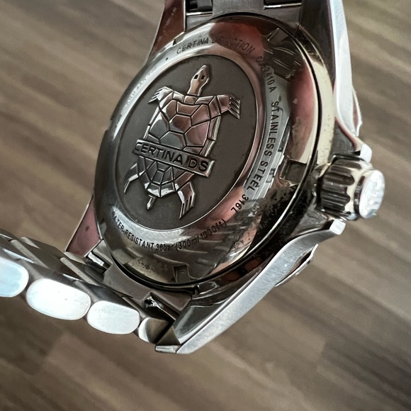 Certina DS Diver Stainless Steel Quartz Watch - Picture 12 of 12